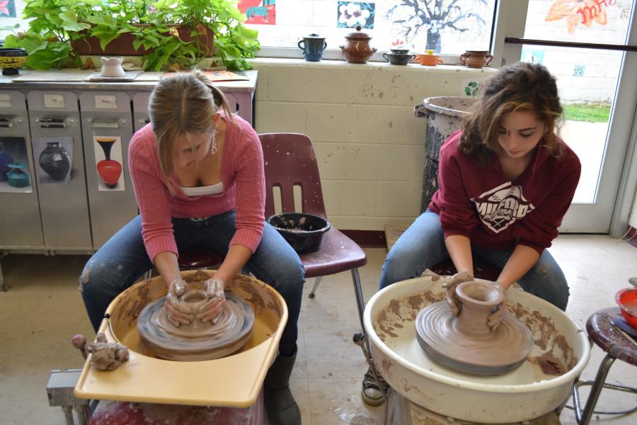 Art program gives students creative outlet at MHS