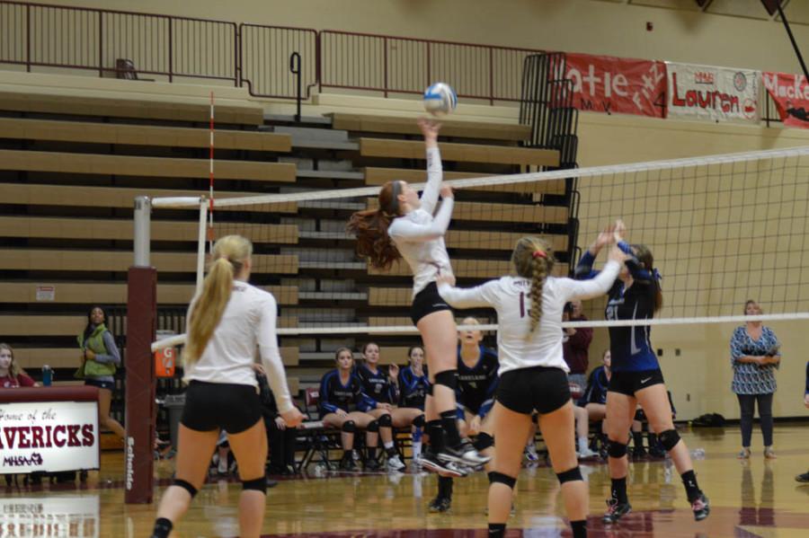 Milford Volleyball defeats Lakeland at Districts