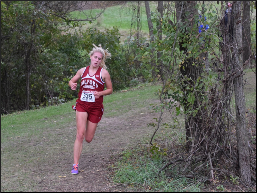 Senior Victoria Heiligenthal  running at the 2018 River Rat Willow Metro Park. (Photos courtesy of  Victoria Heiligenthal) 
