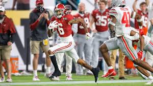 Heisman winner Devonta Smith catching 1 of his 3 first half touchdowns