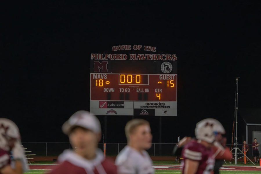 Time expires with the Mavericks up over the Warriors, 18-15 (Photos courtesy of Jerry Rea).
