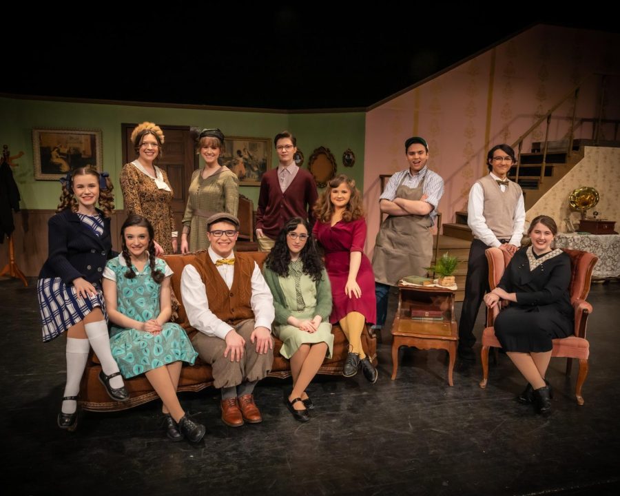 The cast of And Never Been Kissed (Photo courtesy of Tara
Johnson Photography).