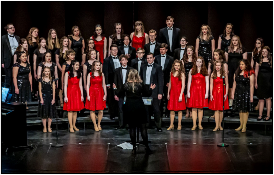 All+of+the+choirs+performing+together+at+the+2022+spring+concert.