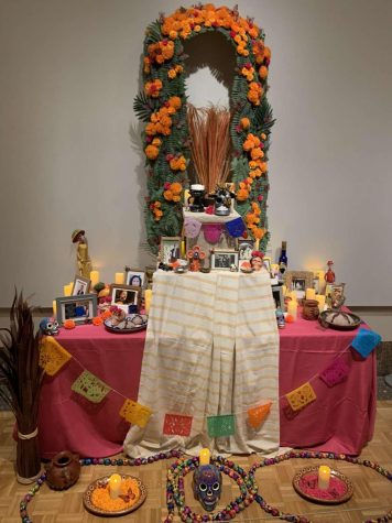 Milford Spanish Students Visit DIA